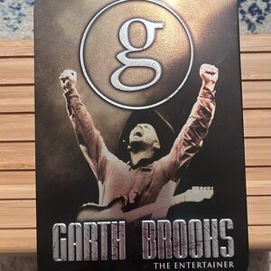 GARTH BROOKS - THE ENTERTAINER - 5 Disc Tin Collector's Set DVD